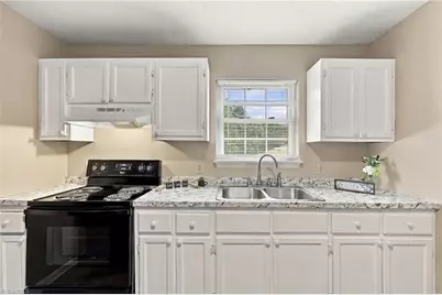 1930 Wood Avenue, Burlington, NC 27215 - Photo 10