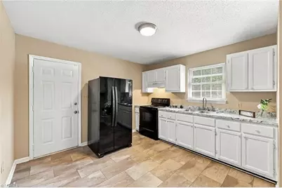 1930 Wood Avenue, Burlington, NC 27215 - Photo 8