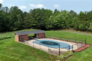 4285 W Pine St, Mount Airy, NC 27030 - Photo 24