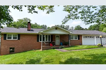 4285 W Pine Street, Mount Airy, NC 27030 - Photo 4