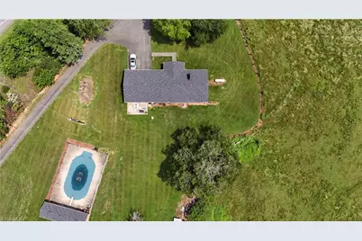 4285 W Pine Street, Mount Airy, NC 27030 - Photo 6