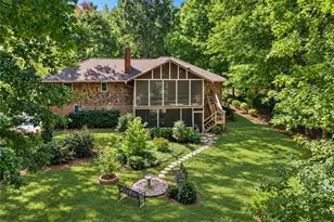 5 Windsor Cir, Thomasville, NC 27360 - Photo 2