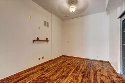811 N Elm Street, Greensboro, NC 27401 - Photo 28