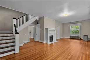 912 Spring Garden St, Greensboro, NC 27407 - Photo 2
