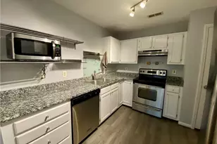 21 Meadowood Glen Way, Greensboro, NC 27409 - Photo 8