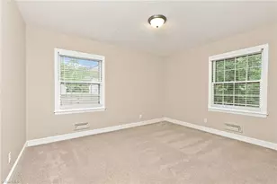3816 Kirby Dr, Greensboro, NC 27403 - Photo 10