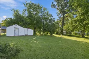 607 Walker Ave, Graham, NC 27253 - Photo 30