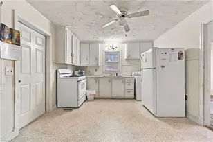 607 Walker Ave, Graham, NC 27253 - Photo 22