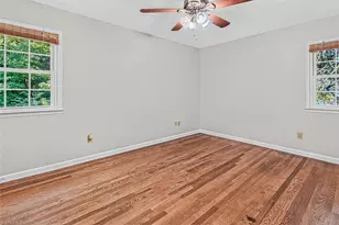 907 Bearhollow Rd, Greensboro, NC 27410 - Photo 32