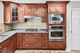 907 Bearhollow Rd, Greensboro, NC 27410 - Photo 22