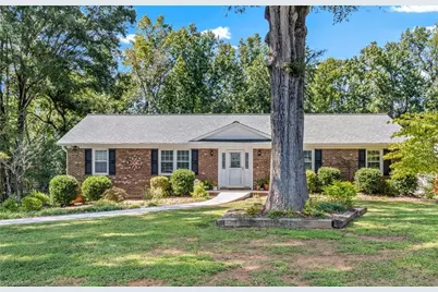 170 Queens Court, Clemmons, NC 27012 - Photo 1
