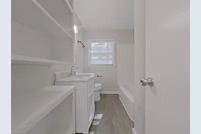 1026 Meadowbrook Boulevard, High Point, NC 27260 - Photo 10