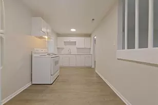 1026 Meadowbrook Blvd, High Point, NC 27260 - Photo 2