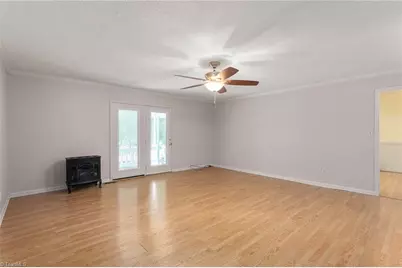 914 Ferndale Drive, Thomasville, NC 27360 - Photo 8