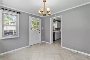 110 Mayflower Dr, Greensboro, NC 27403 - Photo 16