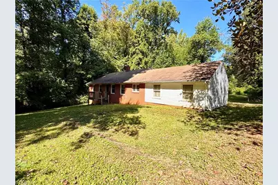 2190 Indian Trail, Winston-Salem, NC 27106 - Photo 4