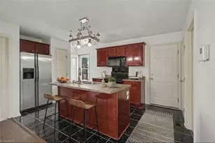 1015 Northview Dr, Sanford, NC 27332 - Photo 4