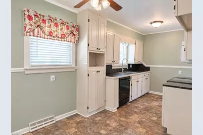 1013 Frank Street, Mount Airy, NC 27030 - Photo 8