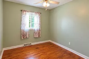 1013 Frank St, Mount Airy, NC 27030 - Photo 8