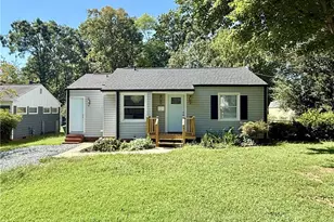 2735 Stratford Dr, Greensboro, NC 27408 - Photo 1