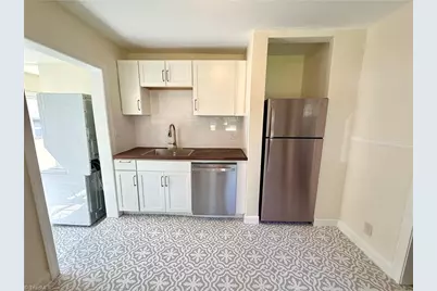 2735 Stratford Drive, Greensboro, NC 27408 - Photo 8