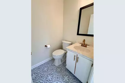 2735 Stratford Drive, Greensboro, NC 27408 - Photo 24