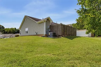 505 Carrington Lane, Thomasville, NC 27360 - Photo 26