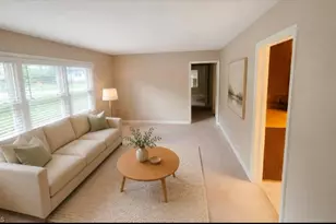 3608 Wilshire Dr, Greensboro, NC 27408 - Photo 14