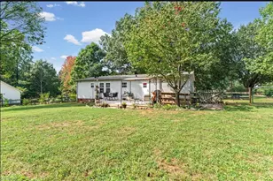 121 Regatta Ln, Mooresville, NC 28115 - Photo 32
