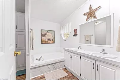 121 Regatta Lane, Mooresville, NC 28115 - Photo 20
