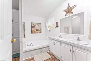 121 Regatta Ln, Mooresville, NC 28115 - Photo 20
