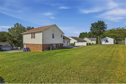 3709 Signet Drive, Winston-Salem, NC 27101 - Photo 24