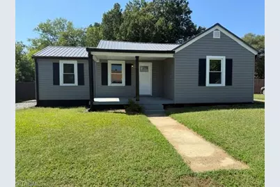 1009 Poplar Street, Reidsville, NC 27320 - Photo 1
