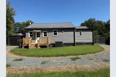 1009 Poplar Street, Reidsville, NC 27320 - Photo 6