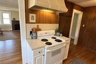 691 Salisbury St, Mocksville, NC 27028 - Photo 6