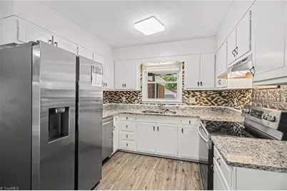 203 Cheltenham Drive, Winston-Salem, NC 27103 - Photo 6