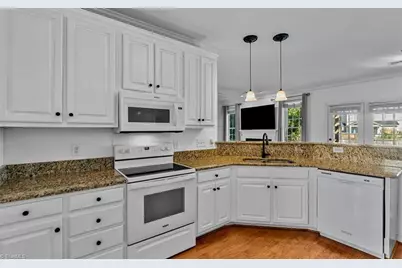 3651 Canopy Oak Court, High Point, NC 27265 - Photo 14
