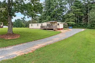 7410 Olin Rd, Pfafftown, NC 27040 - Photo 16
