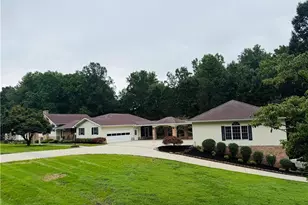 321 Pineview Dr, Mount Airy, NC 27030 - Photo 40