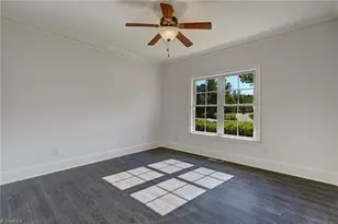 8105 Rogers Ct, Greensboro, NC 27455 - Photo 20
