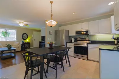 331 Quintas Avenue, Burlington, NC 27215 - Photo 10