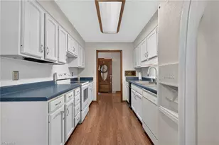 3700 Tattershall Dr, Greensboro, NC 27410 - Photo 10