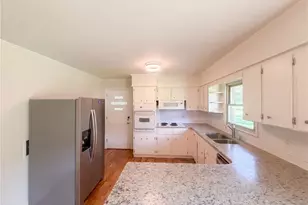 5909 Chipmunk Dr, Greensboro, NC 27407 - Photo 2