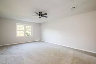 4302 Oak Hollow Dr, High Point, NC 27265 - Photo 14
