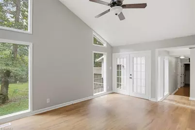 2409 Shelia Drive, Greensboro, NC 27406 - Photo 12