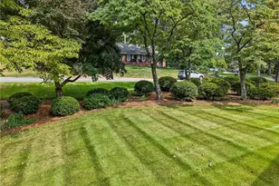 311 Pineridge Dr, Winston-Salem, NC 27104 - Photo 30