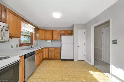 196 Lewis Fork Drive, Wilkesboro, NC 28697 - Photo 22
