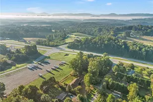 196 Lewis Fork Dr, Wilkesboro, NC 28697 - Photo 2