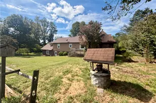 196 Lewis Fork Dr, Wilkesboro, NC 28697 - Photo 38