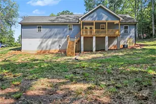 406 Grant St, Yadkinville, NC 27055 - Photo 16